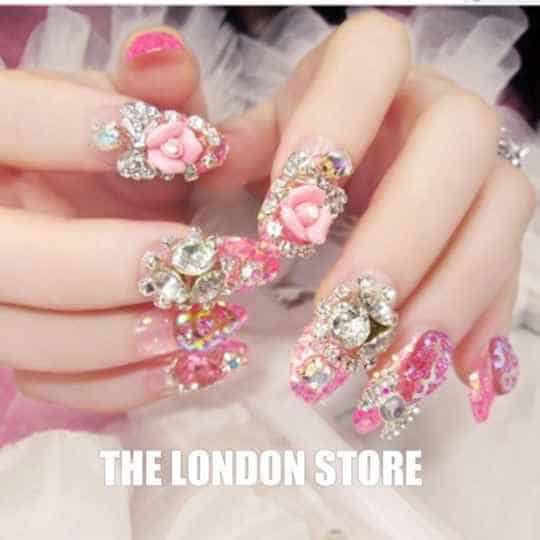 10 Acrylic Nail Hacks to Make Everyday Tasks Easier